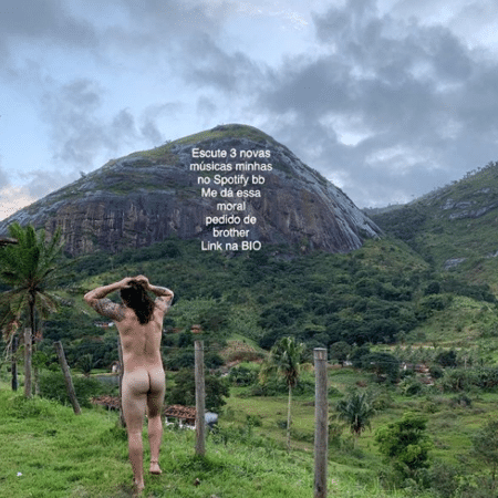 Whindersson Nunes posa nu e faz piada sobre propaganda de suas músicas em montanha - Reprodução/Instagram/@whinderssonnunes