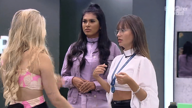 BBB 21: Thaís, Pocah e Viih Tube no almoço do anjo - Reprodução/Globoplay - Reprodução/Globoplay