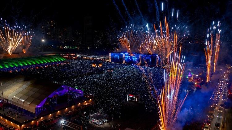 Vista aérea do show 'Buteco, a Despedida', de Gusttavo Lima, na noite de sábado (31), em Goiânia