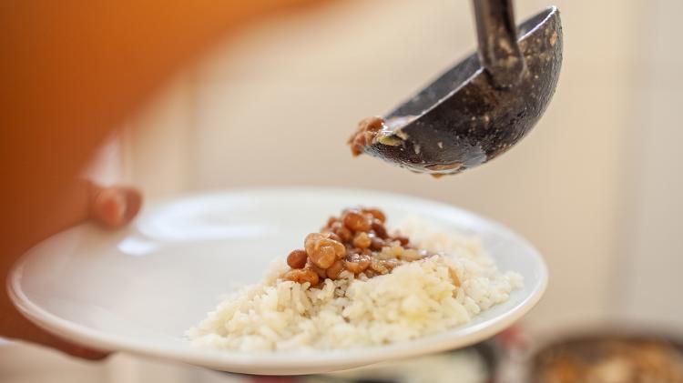 O clássico arroz e feijão pode ser incluso, mas em menor quantidade O clássico arroz e feijão pode ser incluso, mas em menor quantidade