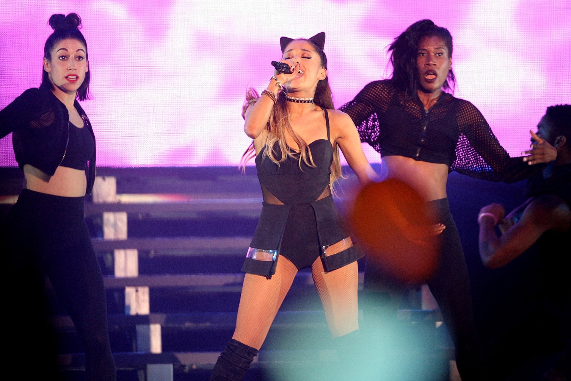 25.out.2015 - Pela primeira vez no Brasil, a cantora Ariana Grande se apresentou neste domingo no Allianz Parque, em São Paulo - Reinaldo Canato