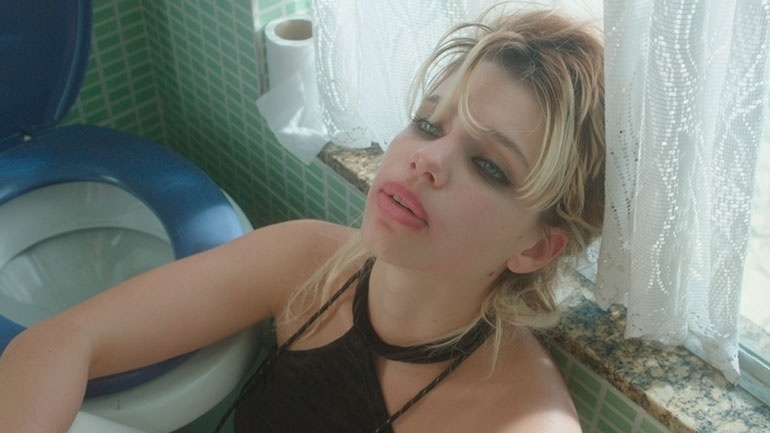 Cena do filme "A Frente Fria que a Chuva Traz" - Reprodução