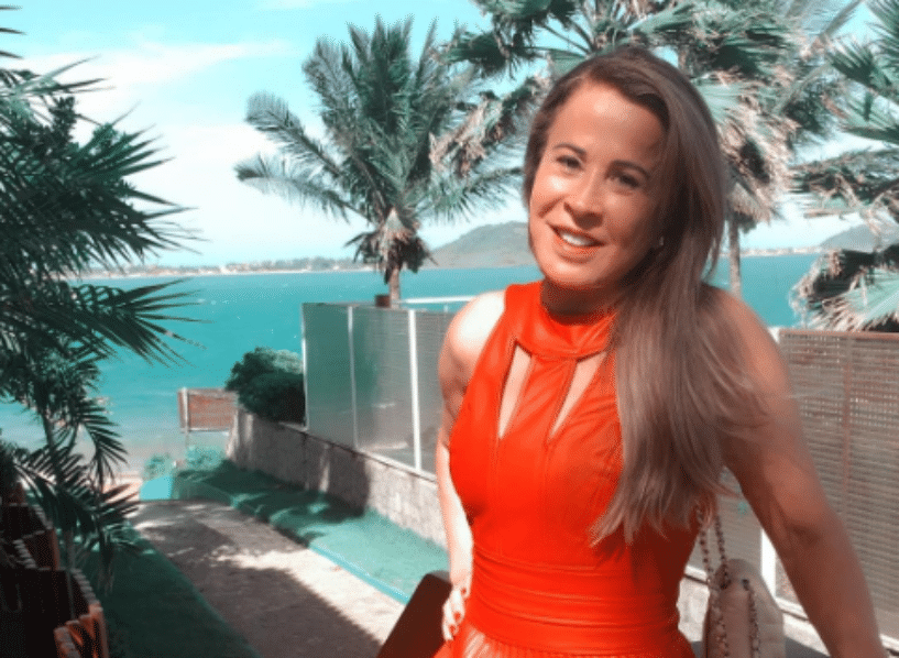 Zilu Godói já começou sua celebração de natal. A empresária está na companhia das filhas Wanessa e Camila. "Meu primeiro Natal será às 17h! Tudo pelos meus netos.. Papai Noel chegará às 19:00h por aqui... Feliz Natal à todos meus seguidores, amigos, familiares e todos que vem aqui curtir meus posts", escreveu - Reprodução/Instagram zilucamargooficial