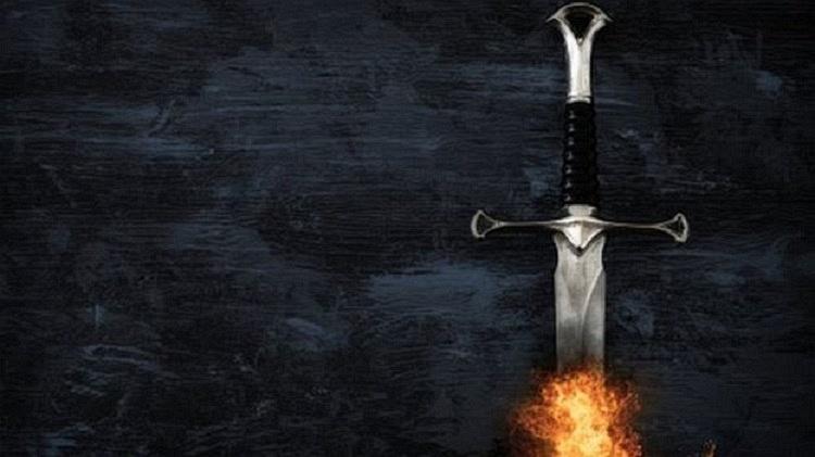 As espadas flamejantes, como a Luminífera, de Game of Thrones, aparecem desde a Bíblia na literatura - Tomertu/Getty Images - Tomertu/Getty Images