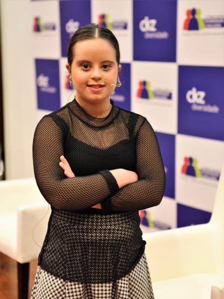 A jovem Julia Oliveira Camarão, de 18 anos, tem síndrome de Down - Arquivo pessoal