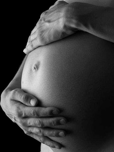 Mulheres grávidas e que acabaram de dar à luz correm risco quando não serviço de saúde adequado - iStock