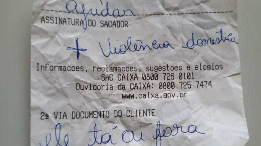 Mulher deixou mensagem em bilhete entregue a bancário, que comunicou a Polícia Militar - Polícia Militar do DF/Divulgação