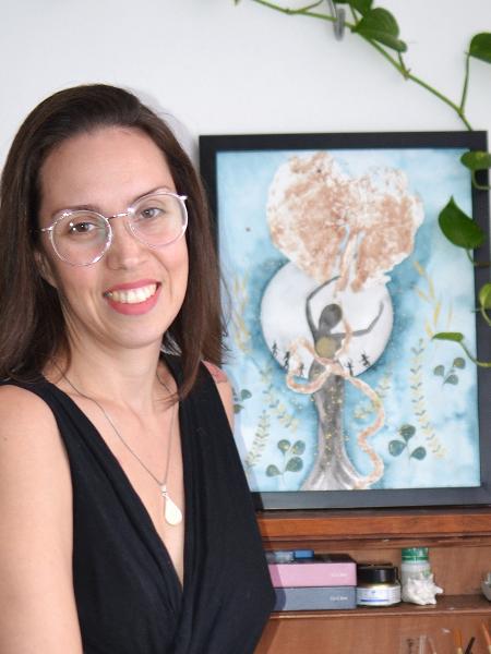 Pâmella Souza é placenteira e diz que, entre as opções do que pode ser feito com órgão, está pintura em aquarela, como na imagem da foto acima - Acervo Segredos da Placenta