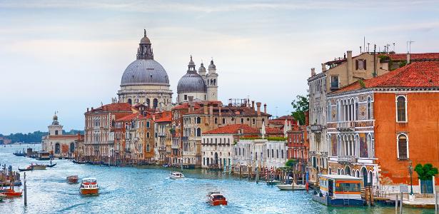 Venecia empieza a cobrar tasas a los turistas como experimento