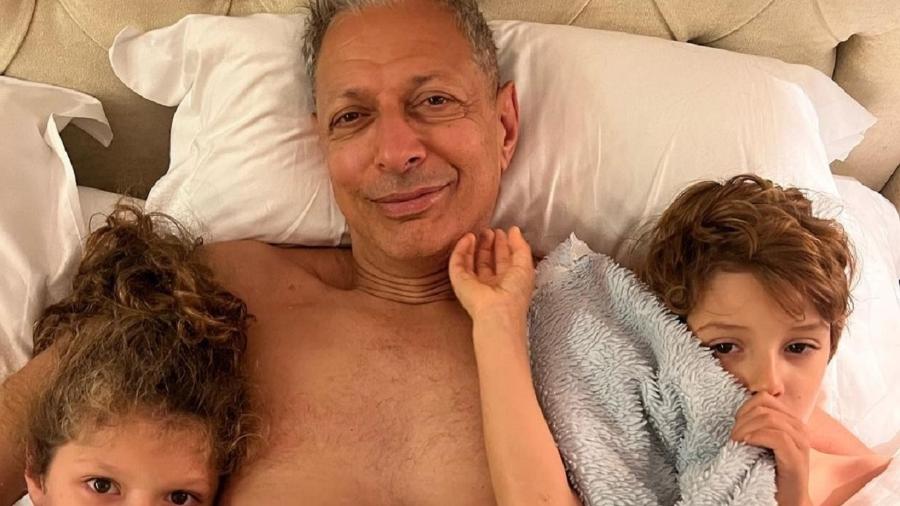 Ator Jeff Goldblum tem dois filhos, Charlie, 8, e River, 6 - Reprodução/Instagram