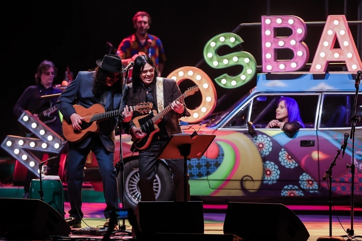 12.ago.2016 - Os Novos Baianos, banda formada por Moraes Moreira, Baby do Brasil, Pepeu Gomes, Paulinho Boca de Cantor, Luiz Galvão, durante show em SP - Manuela Scarpa /Brazil News
