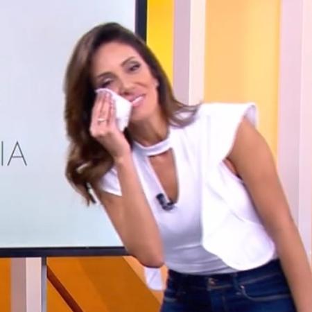 Monalisa Perrone é trollada ao vivo pela colega Izabella Camargo - Reprodução/Globo - Reprodução/Globo