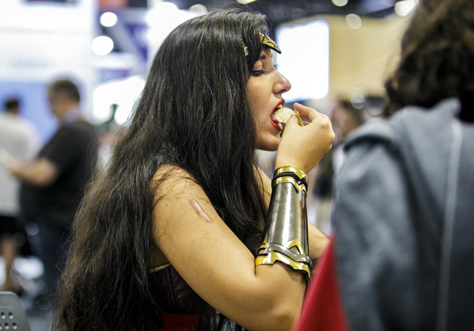 Cosplayer de Mulher-Maravilha na CCXP 2018 - Mariana Pekin/UOL