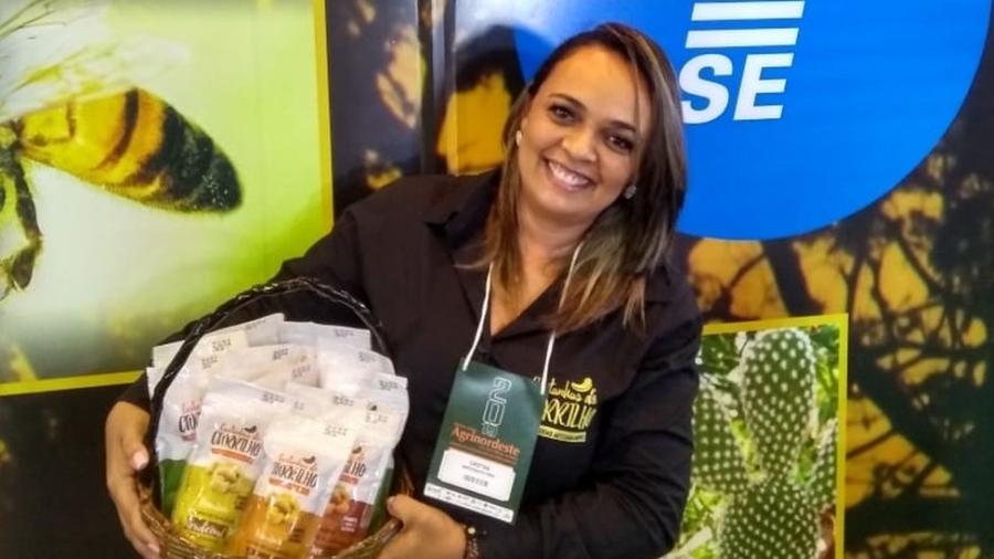 Maria Cristina da Silva trabalha com castanha de caju desde os 7 anos de idade; hoje, é presidente de uma cooperativa bem-sucedida - José Ramalho/Divulgação