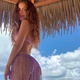 A cantora Shakira em biquíni desenhado por ela mesma - Reprodução/Instagram