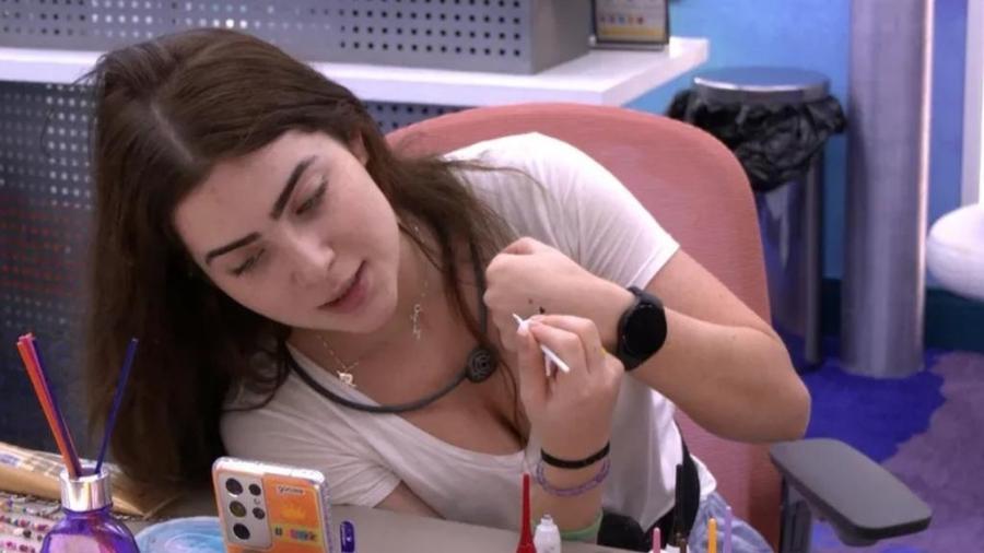 Veja como fazer a maquiagem com corações de Jade Picon, do 'BBB 22', que já  virou tendência dentro e fora da casa - BBB - Extra Online