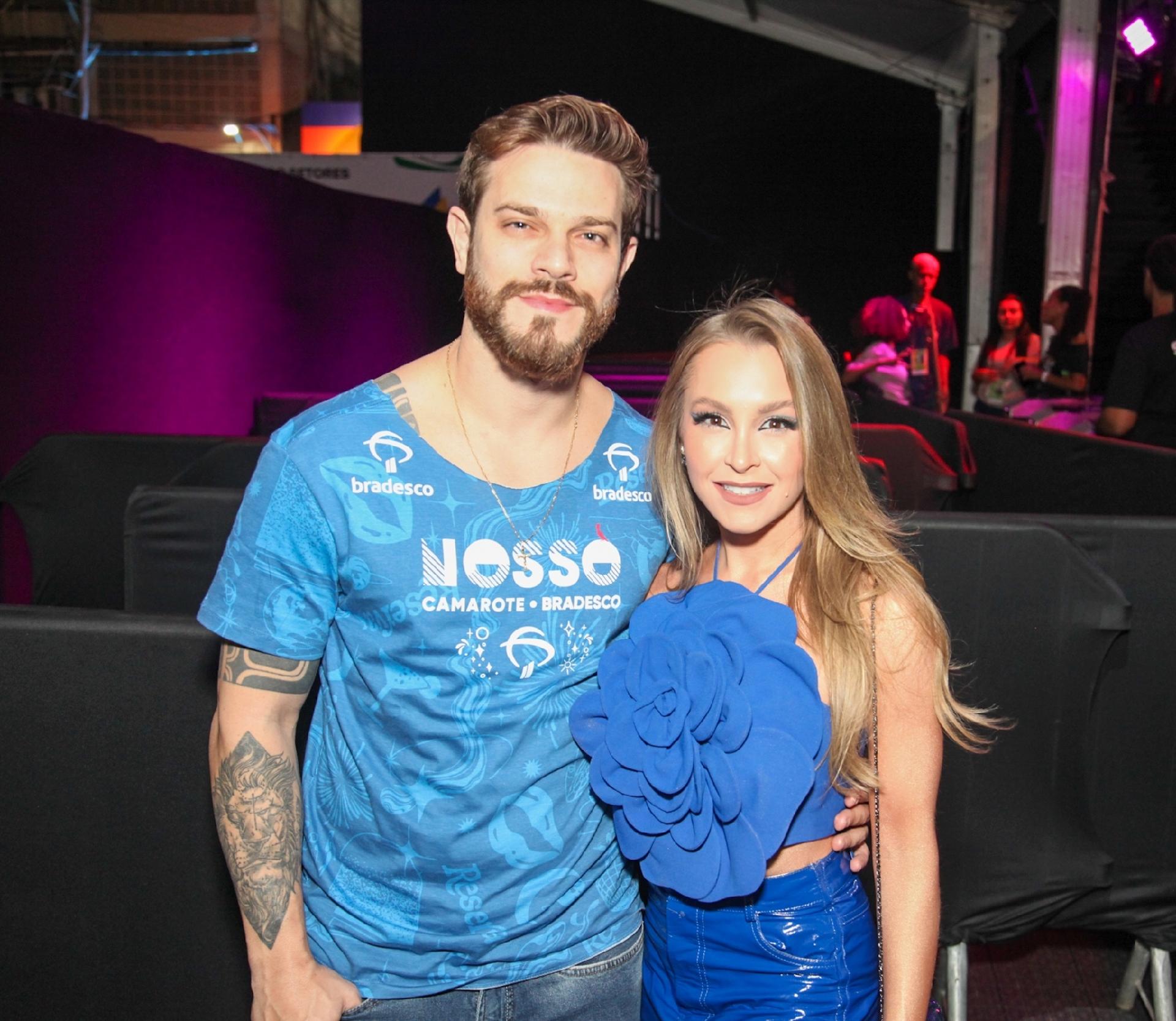 Carla Diaz e Felipe Becari na segunda noite de desfiles na Sapucaí - Adão/AgNews