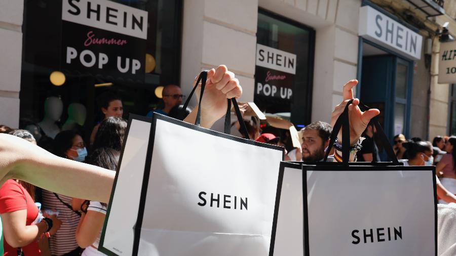 Shein, avaliada em 66 bilhões de dólares, está buscando abrir capital nos Estados Unidos, segundo o Wall Street Journal