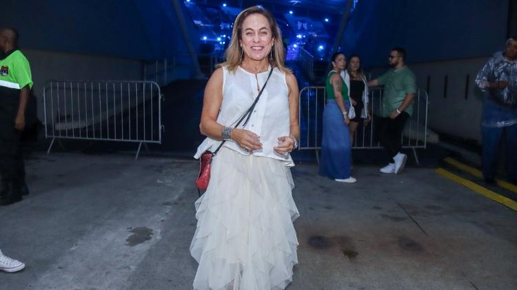 Cissa Guimarães chega para assistir ao show de Zeca Pagodinho no Rio