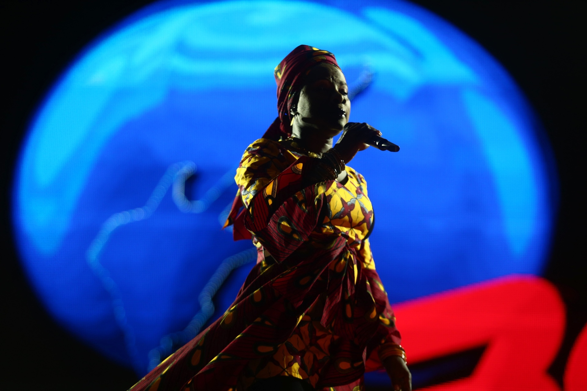 26.set.2016 - A cantora africana Angelique Kidjo no palco Sunset, durante o sexto dia do festival Rock in Rio 2015 - Wilton Junior/Agência Estado