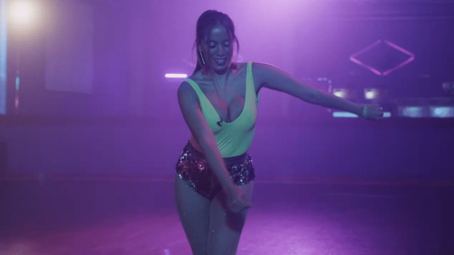 Anitta em vídeo divulgado no Spotify - Reprodução