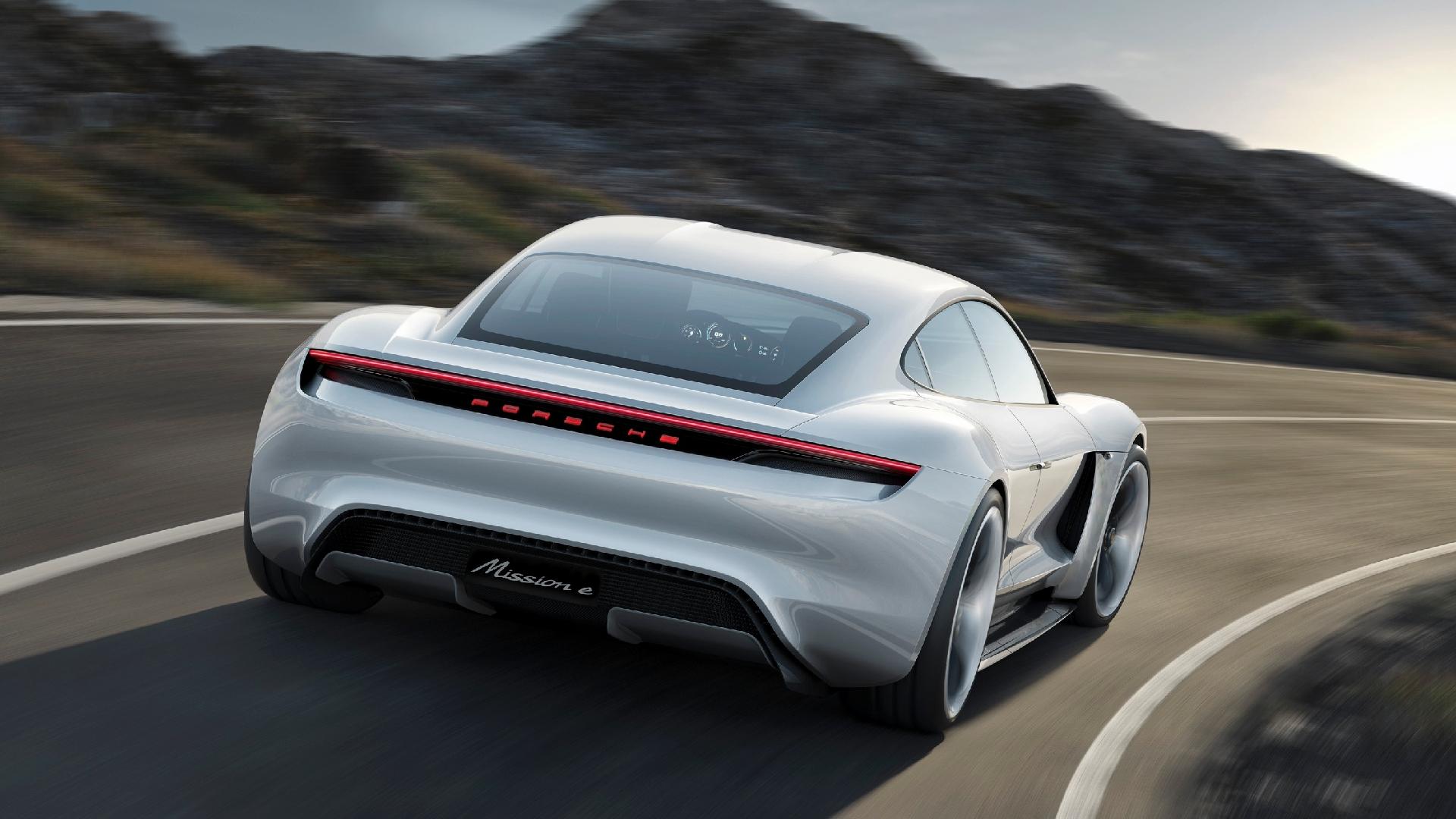 Porsche Taycan - Divulgação