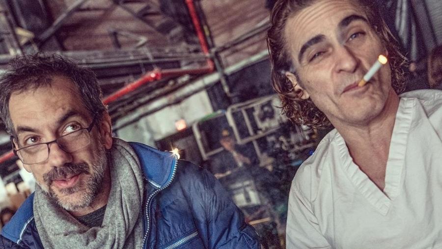 Todd Phillips e Joaquin Phoenix no set de filmagens de Coringa - Reprodução/Instagram
