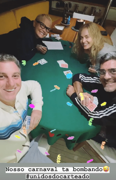 Luciano Huck, Angélica, Xuxa e Junno Andrade preferiram jogar baralho: "Unidos do carteado" - Instagram/Reprodução