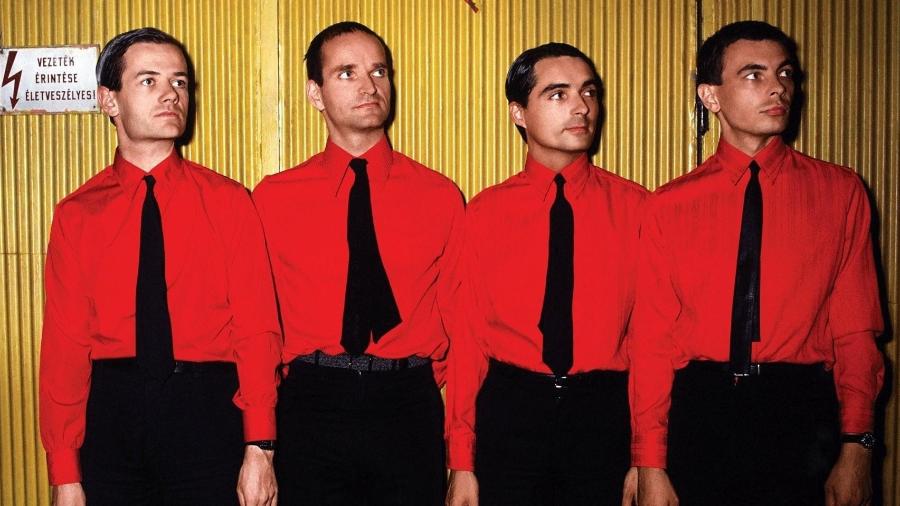 O grupo Kraftwerk no fim dos anos 1970; Florian Schneider é o segundo da esquerda para a direita - Divulgação