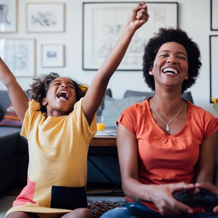 Pais devem ficar atentos ao risco de jogos on-line para as crianças