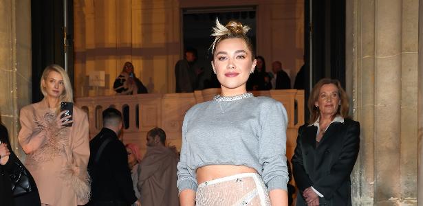 Florence Pugh no desfile de Valentino