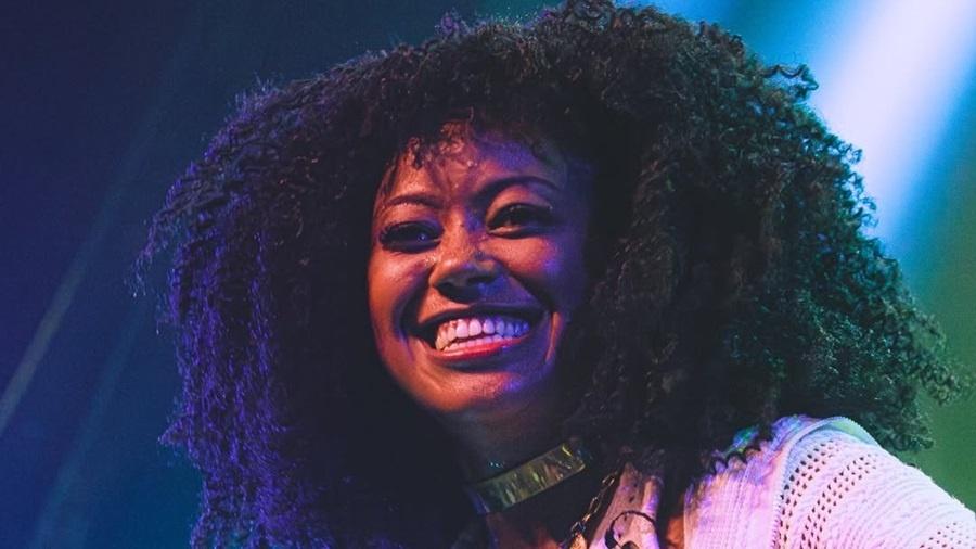 Comunidade do Samba em Luto: Adriana Araújo em Estado Crítico Após Aneurisma em BH