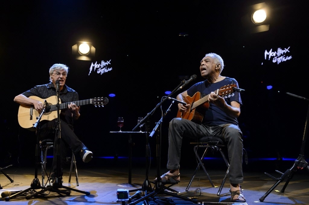 15.jul.2015 - Caetano Veloso e Gilberto apresentam o show "Dois Amigos, Um Século de Música" no 49º festival de Jazz de Montreux, na Suíça - Laurent Gillieron/EFE/EPA