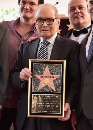 Ennio Morricone é homenageado com uma estrela na Calçada da Fama em Hollywood - AFP