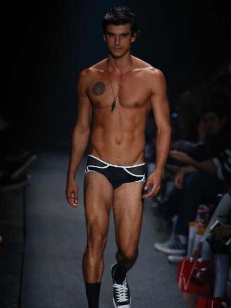 Alexandre Schneider/UOL