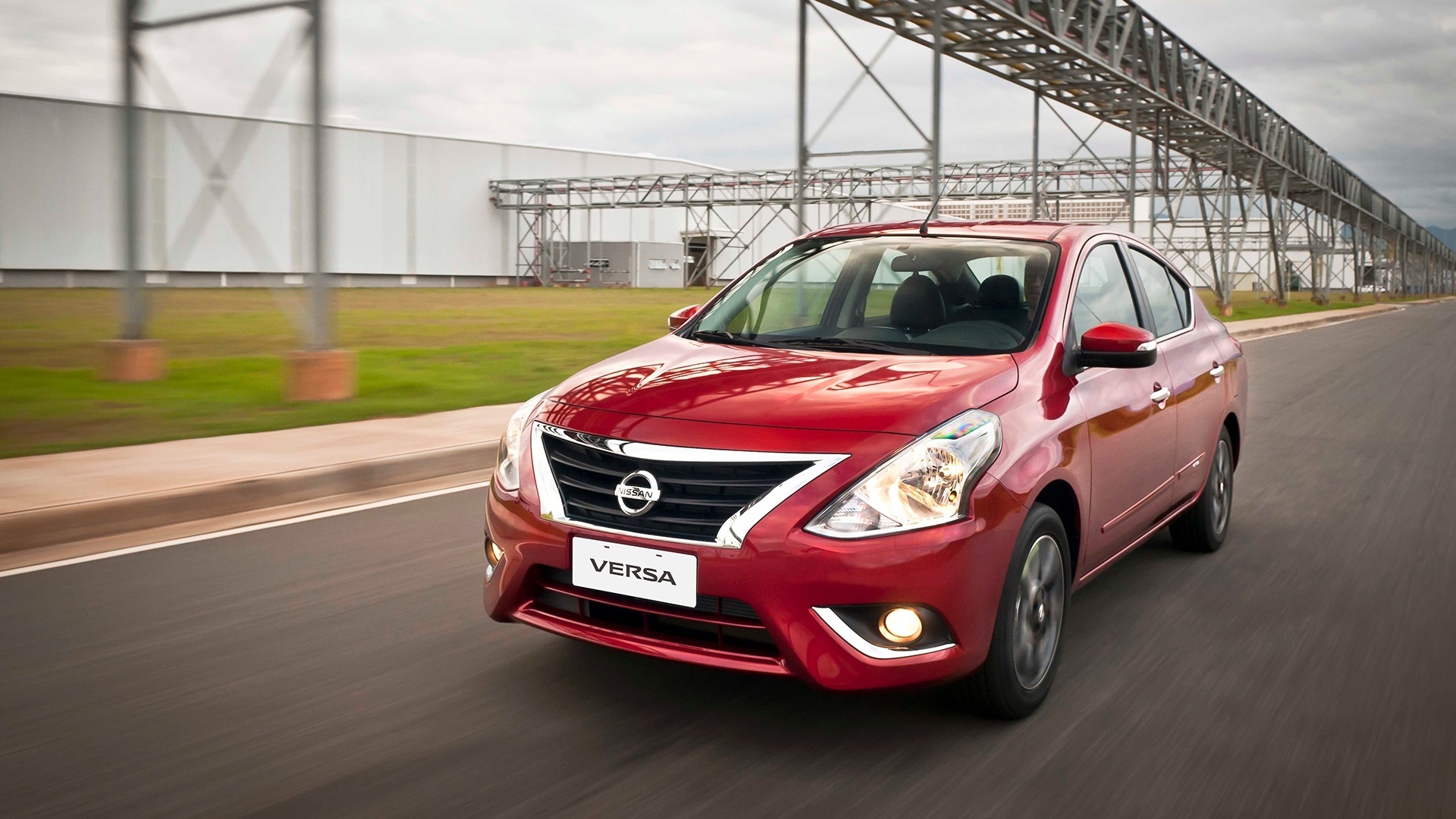 Nissan Versa CVT 2017 - Divulgação