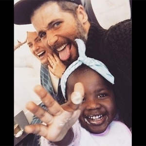 14.set.2016 - De repente, 30! Giovanna Ewbank publicou um registro ao lado do marido, Bruno Gagliasso, e da filha, Titi, para celebrar a nova idade - Reprodução/Instagram/gio_ewbank - Reprodução/Instagram/gio_ewbank