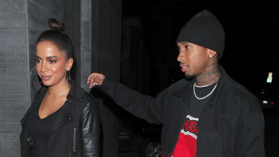 Anitta e o rapper Tyga chegam juntos ao badalado restaurante Nobu, em Los Angeles - AKM-GSI