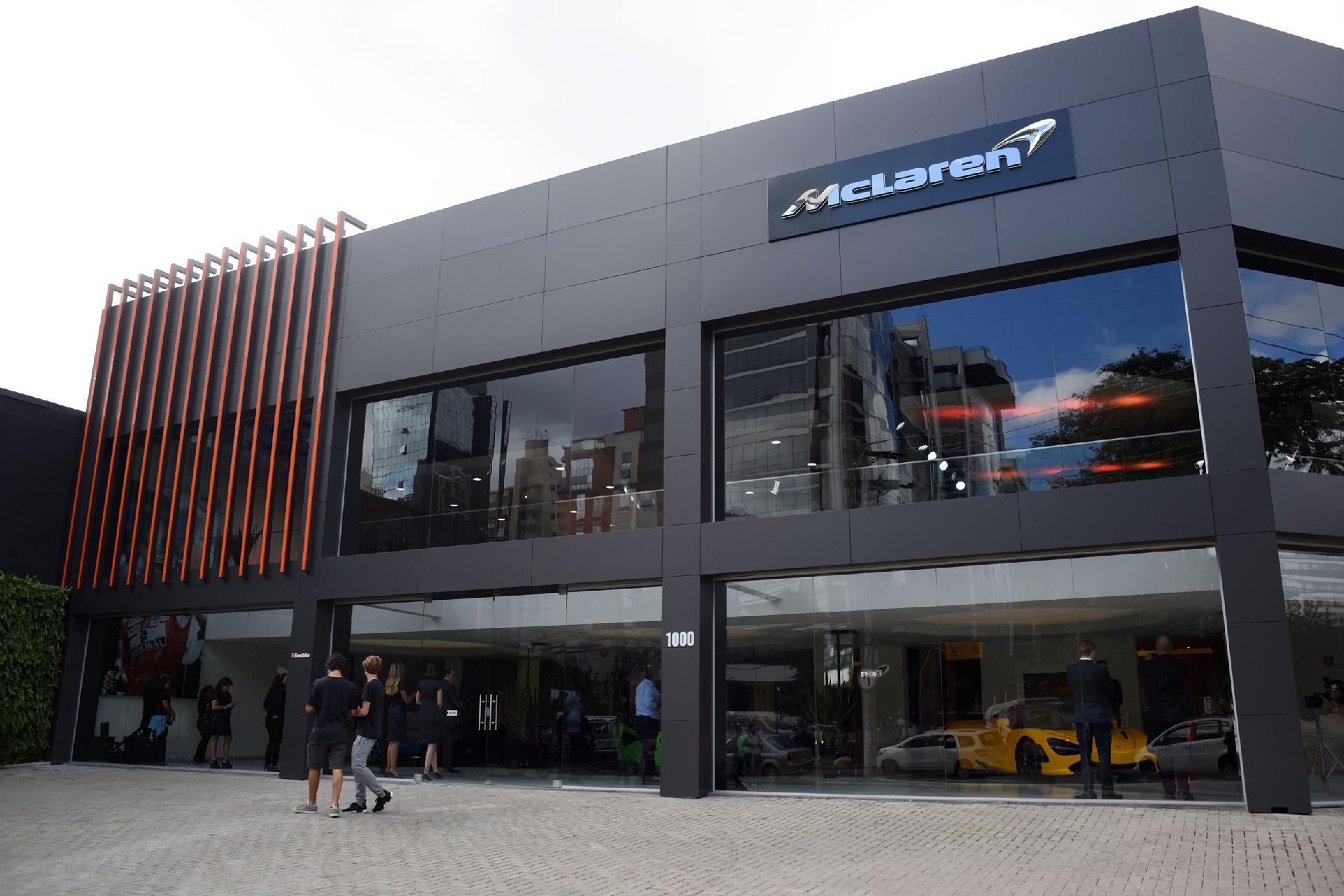 Loja McLaren em São Paulo, SP - Murilo Góes/UOL