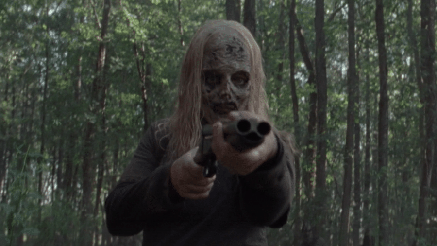 Alpha, a líder dos Sussurradores, surge em cena da nona temporada de "The Walking Dead" - Reprodução