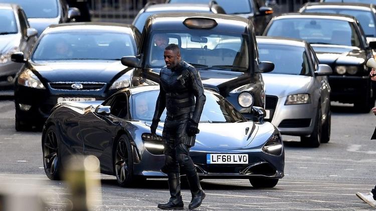 Cena da gravação de Hobbs & Shaw com a McLaren 720S - Divulgação - Divulgação