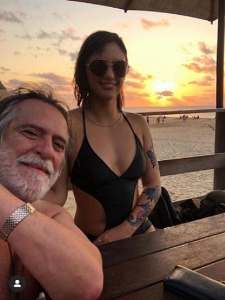 Namorada se declara a Zé de Abreu em viagem romântica - Reprodução/Instagram