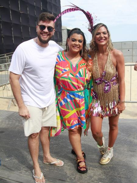 Rodrigo Godoy, Preta Gil e Carol Sampaio, no Bloco da Favorita - Marcos Ferreira/Brazil News