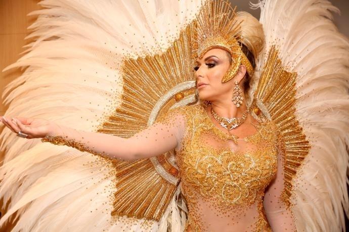 Francine Carvalho, musa da Tom Maior - Iwi Onodera/UOL