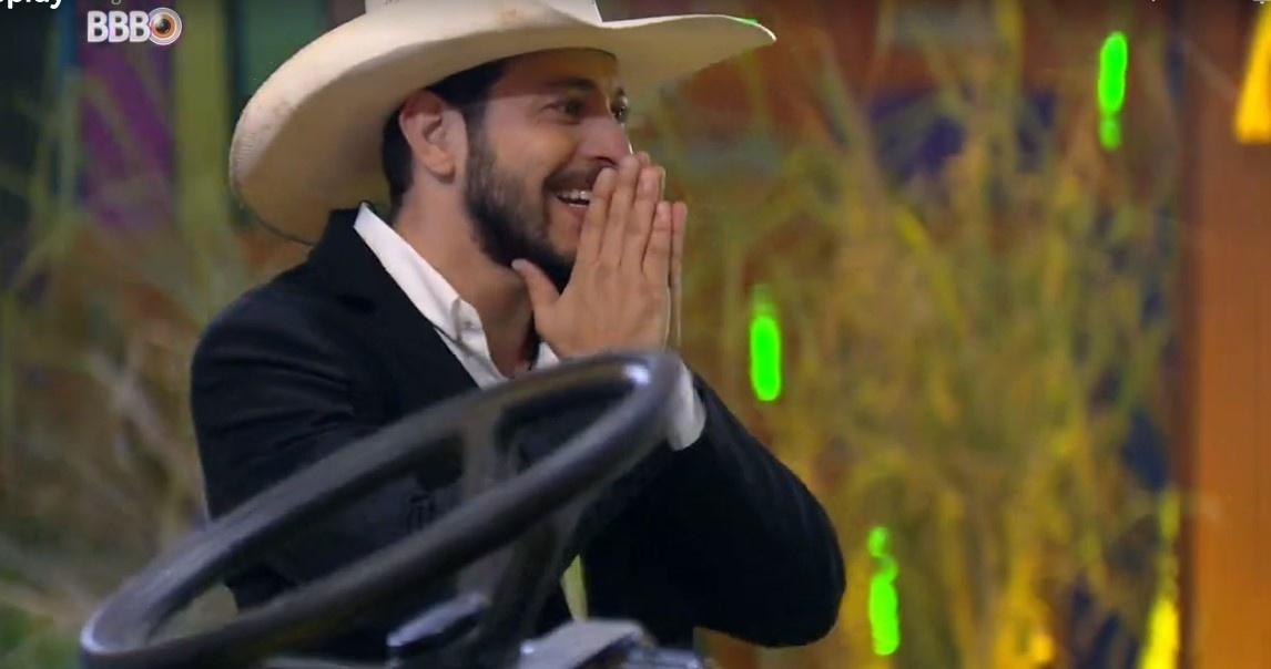 BBB 21: Caio se empolga com festa do líder com tema agronegócio - Reprodução/ Globoplay