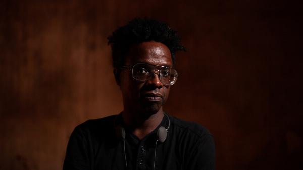 O cineasta Jeferson De, diretor de "Doutor Gama"