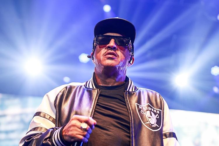 Mano Brown durante show em São Paulo na sexta (22)