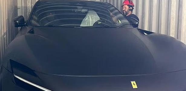 Após adquirir Porsche raro, Neymar compra SUV da Ferrari de R$ 7,7 milhões