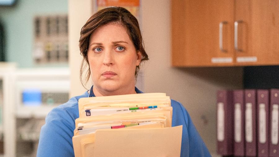 Allison Tolman interpreta a enfermeira Alex em St. Denis Medical