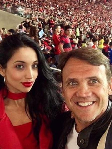 Ana e o pai Pet - Reprodução - Reprodução